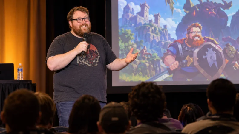 Jesse Cox speaking at a gaming convention